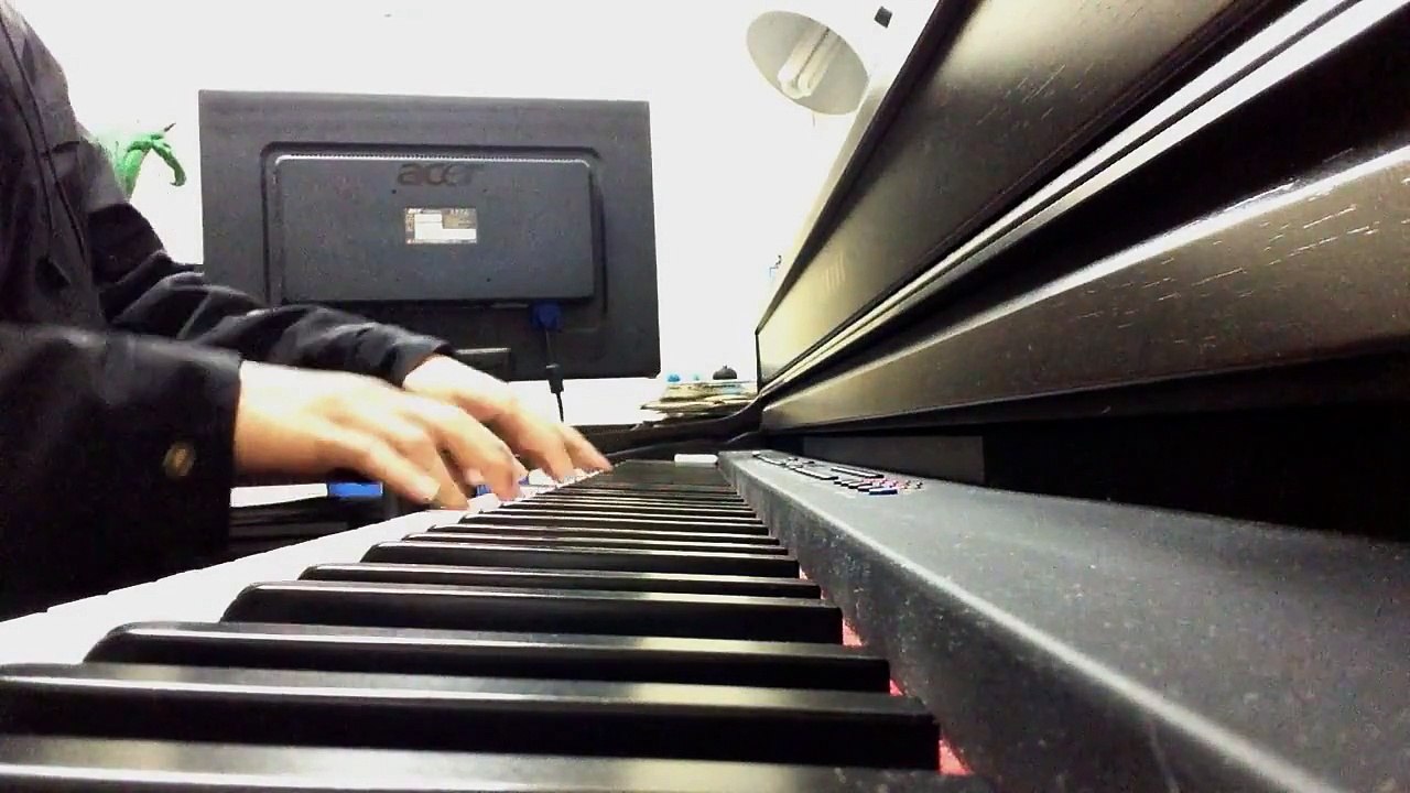 Intouchables - Ludovico Einaudi - Una Mattina- FULL VERSION (Piano ) 逆轉人生