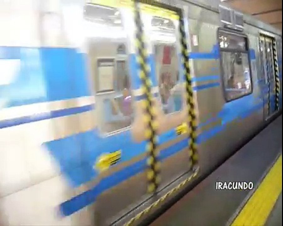 En el Metro de Santiago de Chile--Parte 2