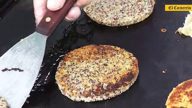 Hamburguesas de quinua y garbanzos en Mistura