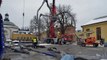 Louise Bourgeois, MAMAN is being installed outside Moderna Museet Stockholm