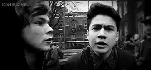 Calum Hood Edit - The 1975 (clip)