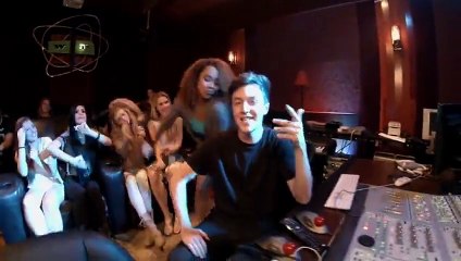 Kalin And Myles - Trampoline