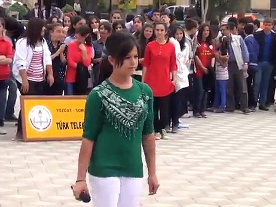 MÜTHİŞ BİR SES EBRU YÖRÜK - UYAN SUNAM TÜRKÜSÜ