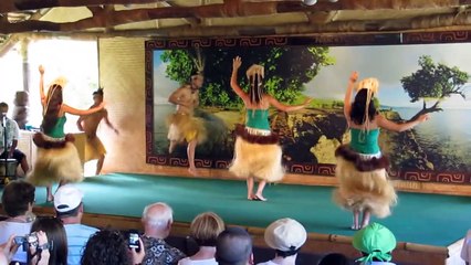 Fiji - traditional dance  - PCC - Hawaii