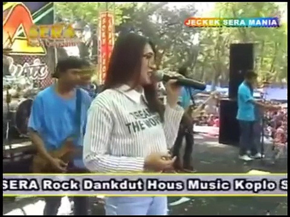 Via Vallen - Sesakit sakitnya - OM Sera - Live Pacitan 2015