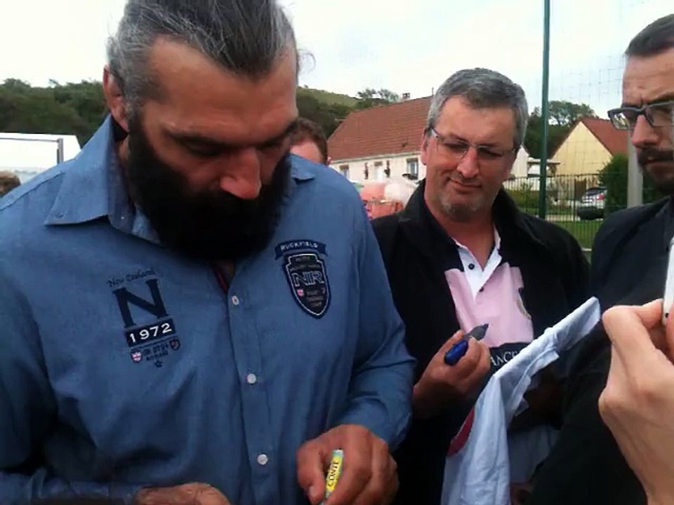 Camiers : Chabal inaugure le nouveau city-stade