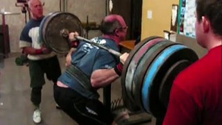550x5 Raw Squat. Weightlifter vs Powerlifter