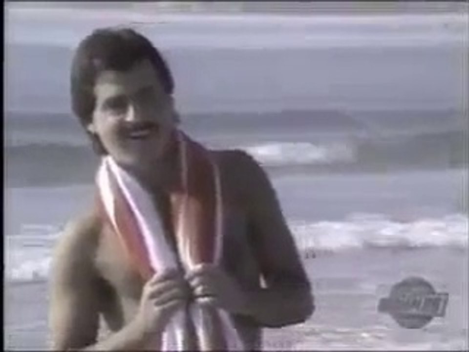 Clip kitsch 80's : Pierre Nadeau "Girls Boys" (1987)