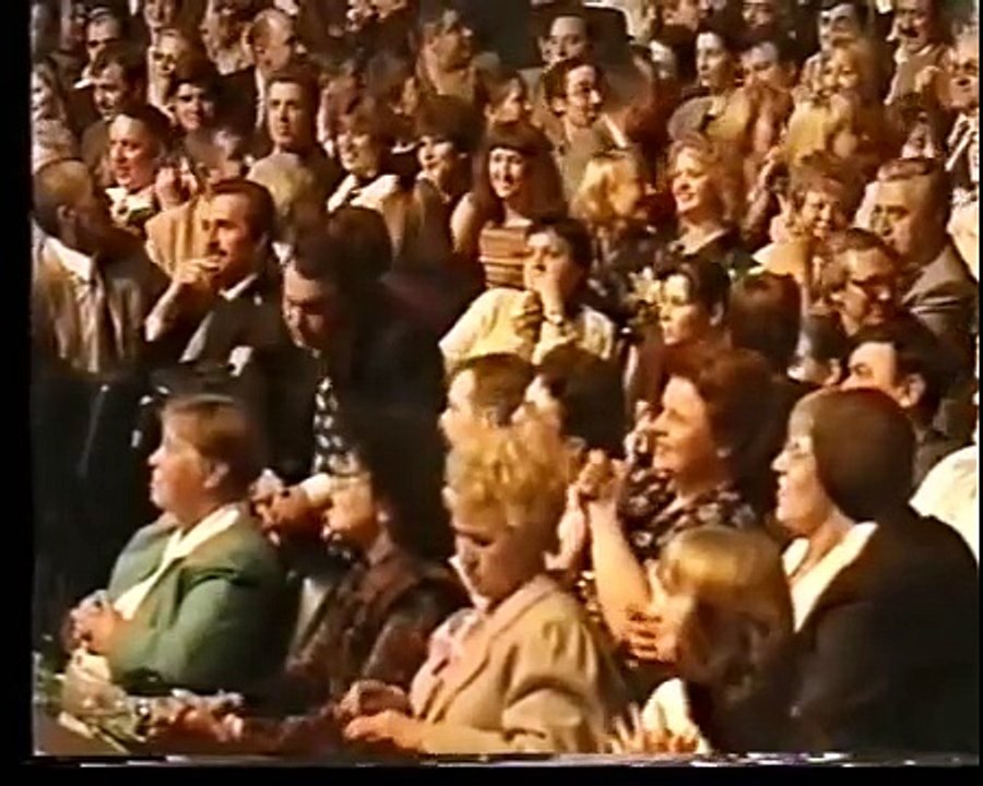 АЛЛА ПУГАЧЕВА и НИКИТА МИХАЛКОВ "Мадам Брошкина"