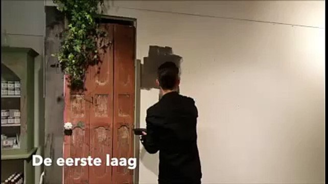 Faux concrete wall with Annie Sloan Chalk Paint