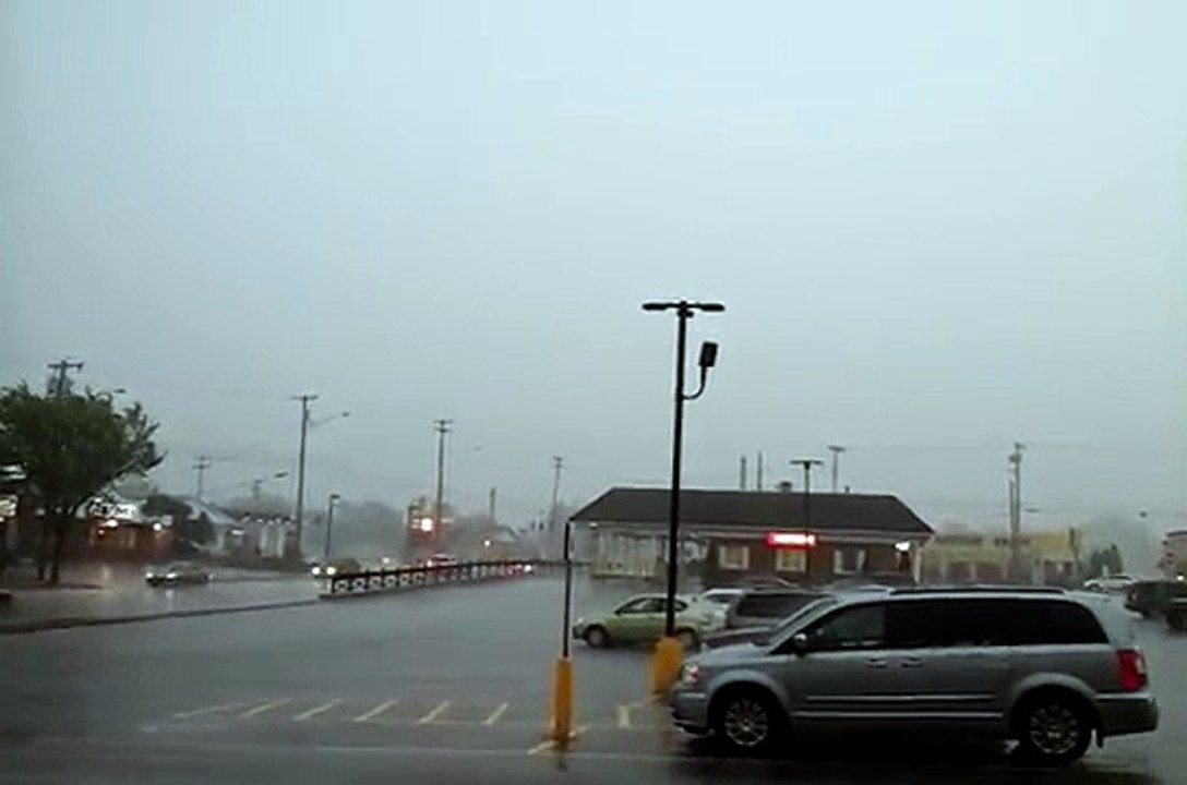 Heavy thunder storm big streek of lightning