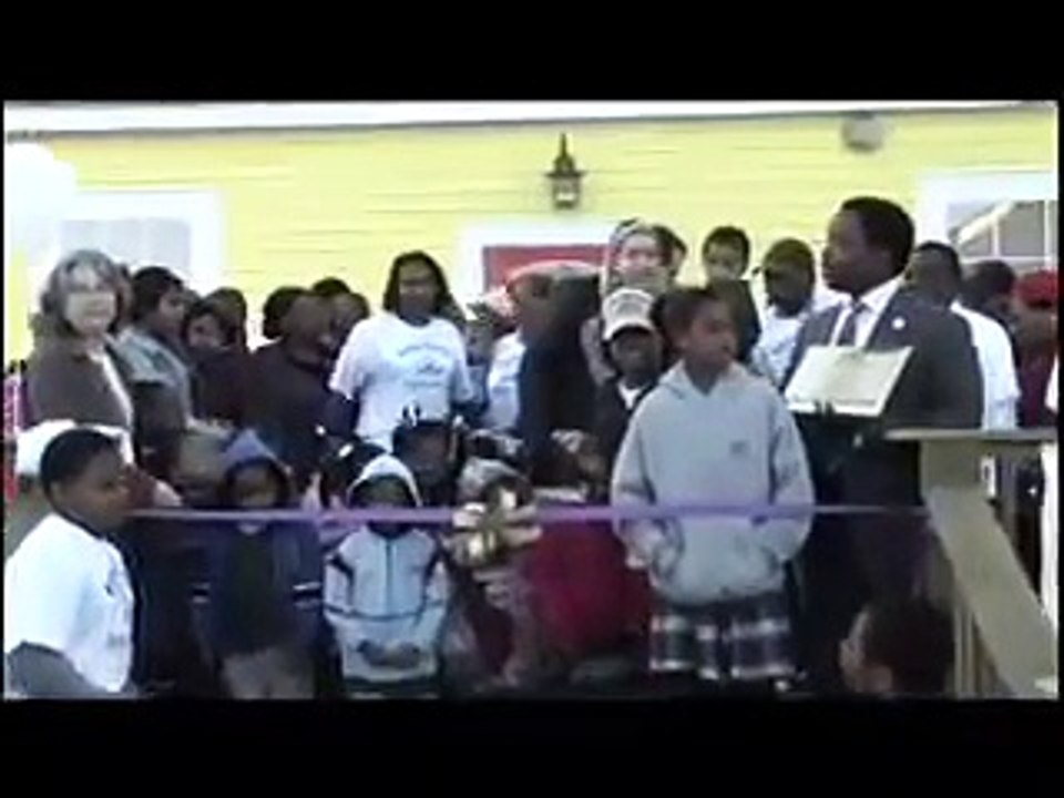 Live footage from the Royal Castle Ribbon cutting