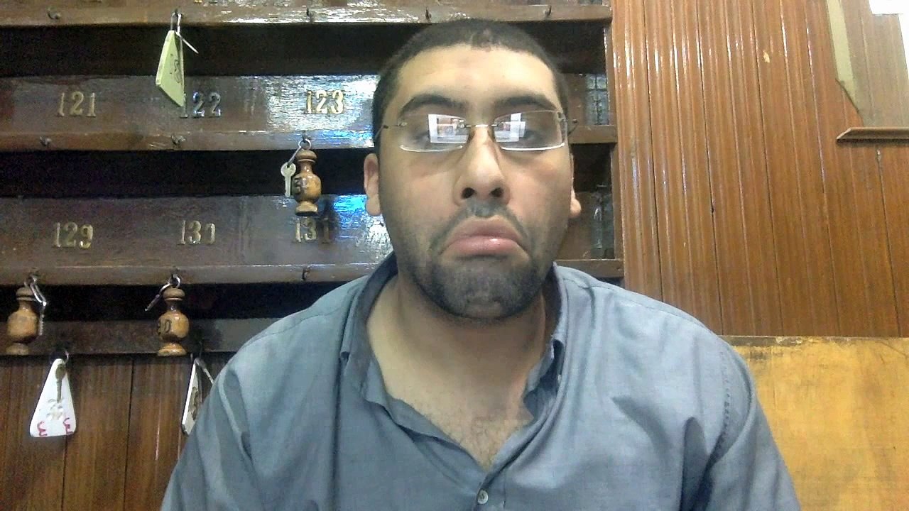 lazzy fish( سمكه بر مائيه)