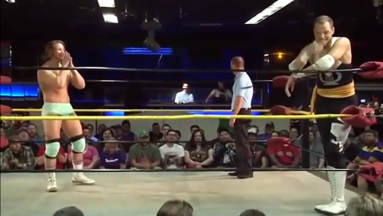 Chikara's Wackiest Home Videos: Hugs Are Awesome! (Archibald Peck vs. Ashley Remington)
