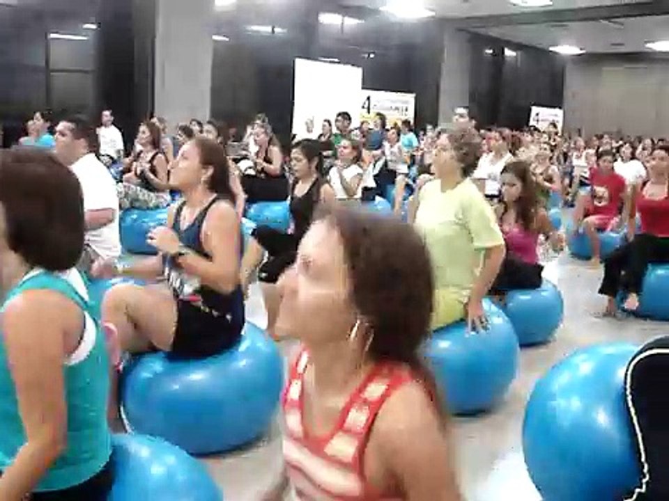 Aula de Ballness com Inelia Garcia