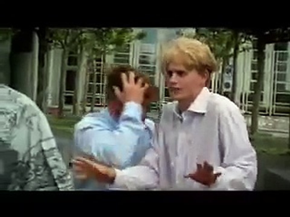 Tim Haars die gast van New Kids: NKOTB stoeptegel