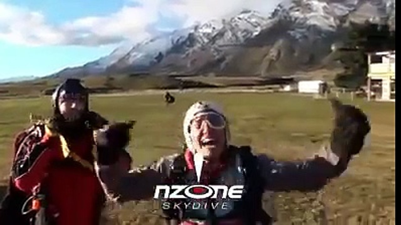 Sakshi Dhoni New Zealand Zone Skydiving