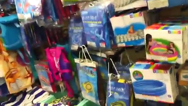 BEACH TOY HUNT!!! MLP, Shopkins, Frozen, Minecraft, Joke PRANK Toys!!