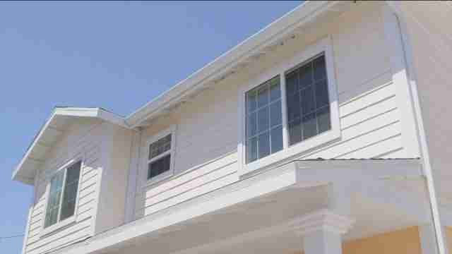 Miles de familias hispanas tienen problemas para acceder a una vivienda asequible en Los Ángeles