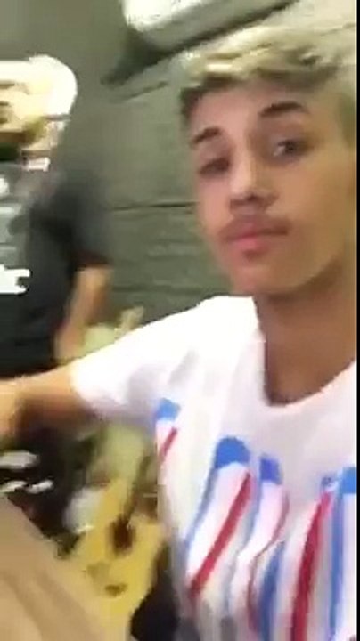 Mc Livinho - Vai amaciando o toba (Música nova) PereraDJ