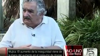 Entrevista de CNN a Pepe Mujica (Parte I - Abril del 2012)