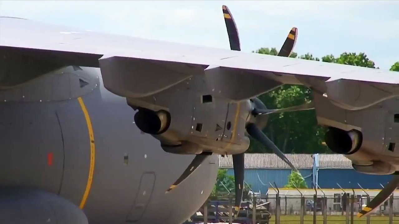 Démonstrations en vol au Bourget 2011