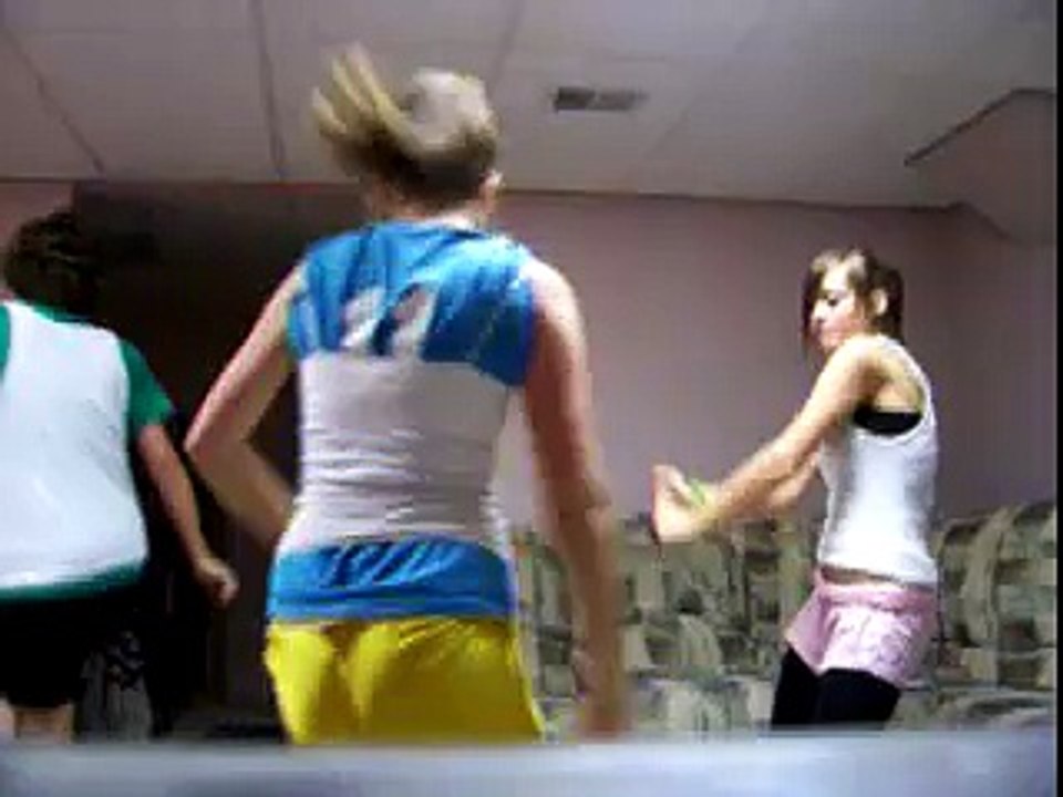 2nd 80's dancing