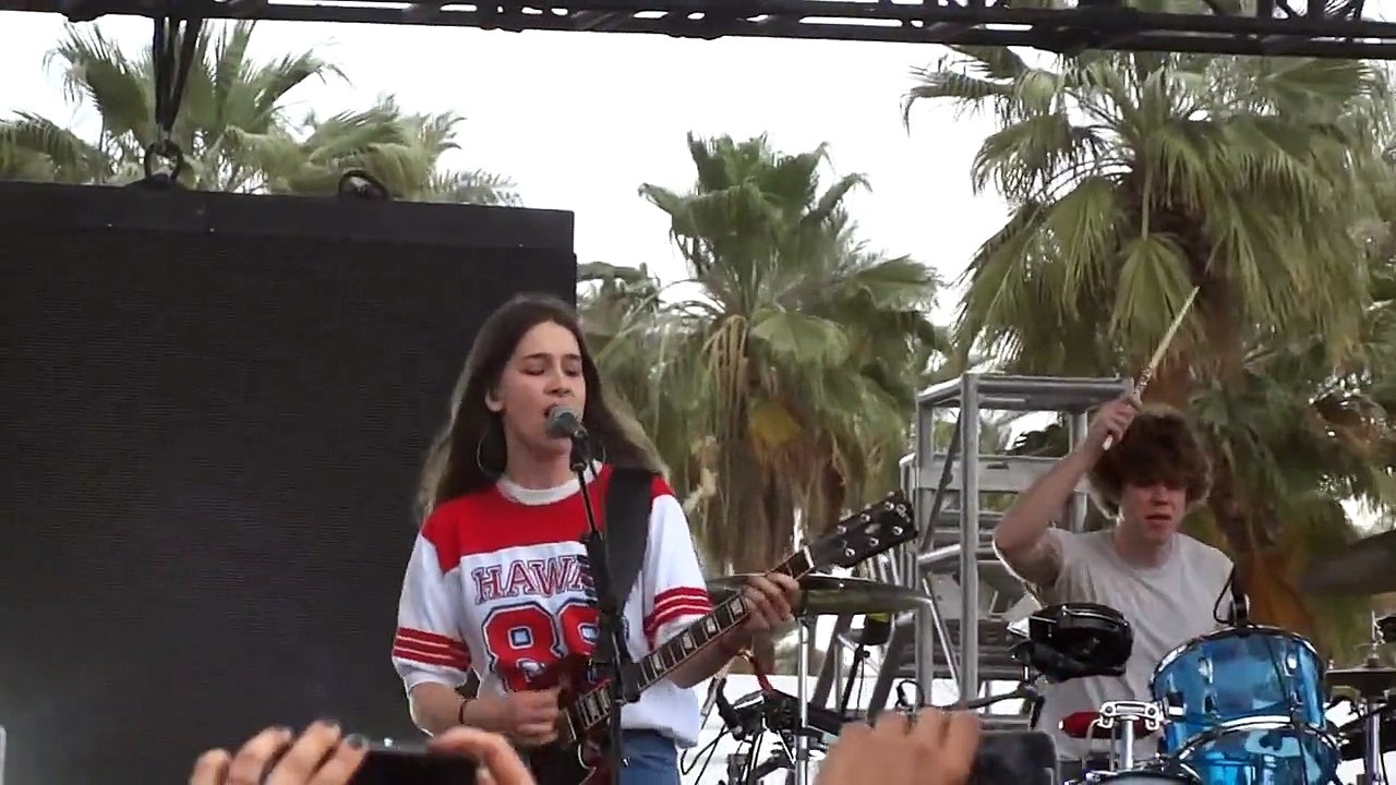 HAIM - Falling (Coachella 2014)