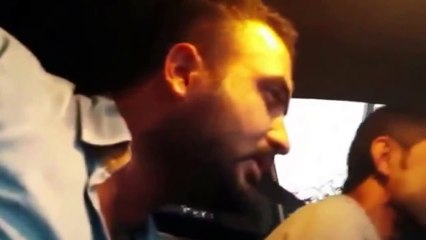 Zeko ile Ato Araba sürüyor