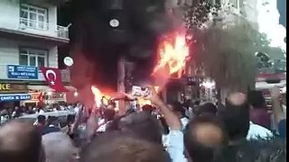 Turkish racists burned HDP's Office#kırşehir