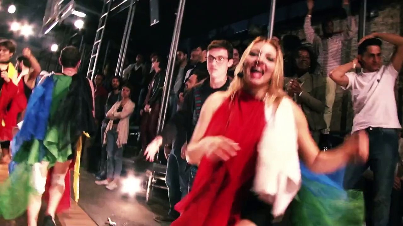 Axé do Robocop (RoboGolpe RoboCopa) - Walmor y Cacilda 64 ROBOGOLPE - Teatro Oficina World Cup