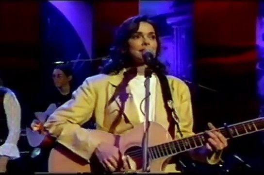 Nanci Griffith : Speed Of The Sound Of Loneliness