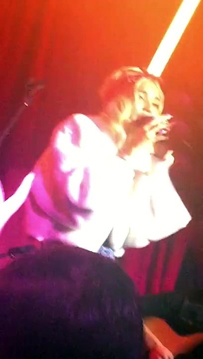 Pia Mia London , hoxton square , do it again