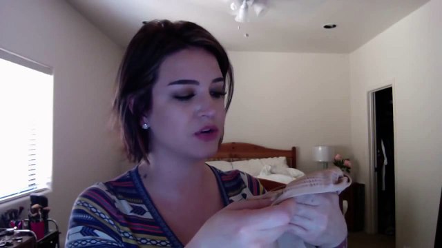 My SMALL WAIST Secret | Webcam Wednesday makeup tips