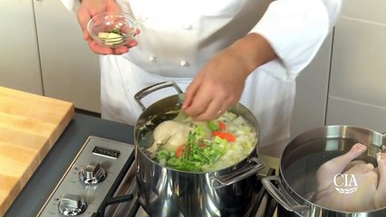 How to Make Homemade Chicken Broth