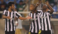Sassá sai do banco, faz dois e Botafogo vira sobre o Paraná no Niltão