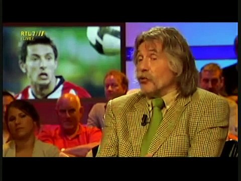 Jan Boskamp en Johan Derksen over de mislukte ingooi van Manolev
