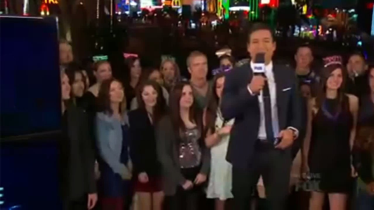 Panic! At The Disco - Miss Jackson LIVE at FOX New Year's Eve