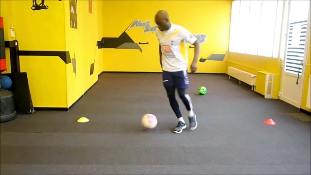 af coaching individual soccer training with the ball/ football entrainement individuel avec ballon