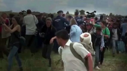 Video de camarógrafa que  golpea a refugiados sirios