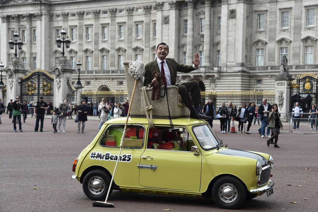 Rowan Atkinson fête l'anniversaire [déjanté] de Mr Bean