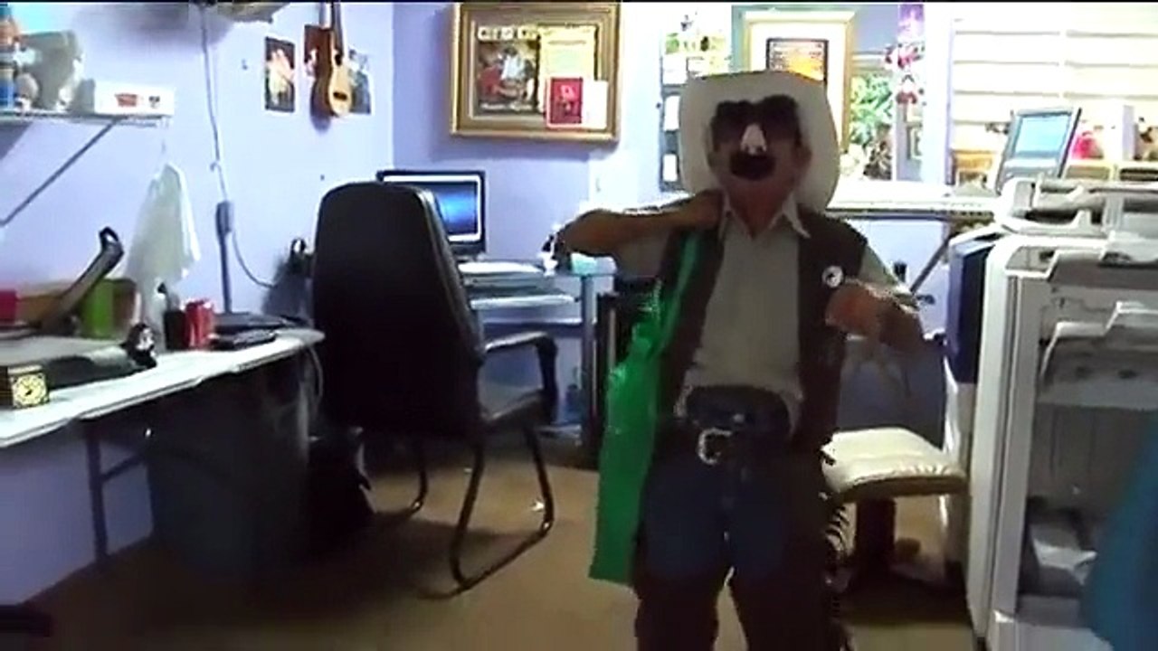 a caballito de palo con ruuuquuitoooooooooooooo