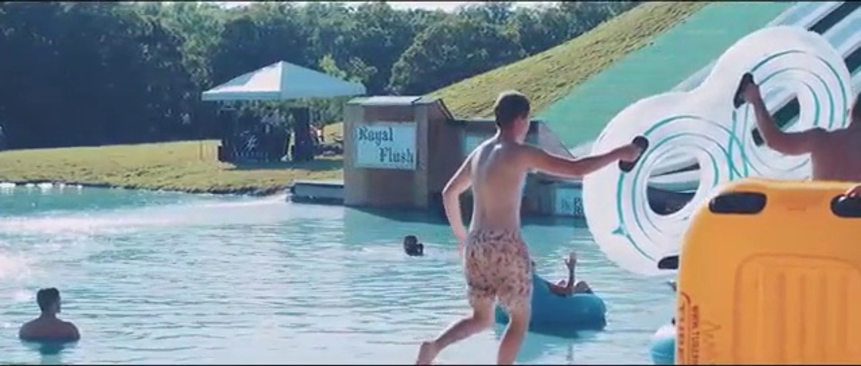 The Royal Flush : Le toboggan géant avec tremplin qui va vous faire décoller