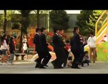 Synchronized Japanese Slow Dance!