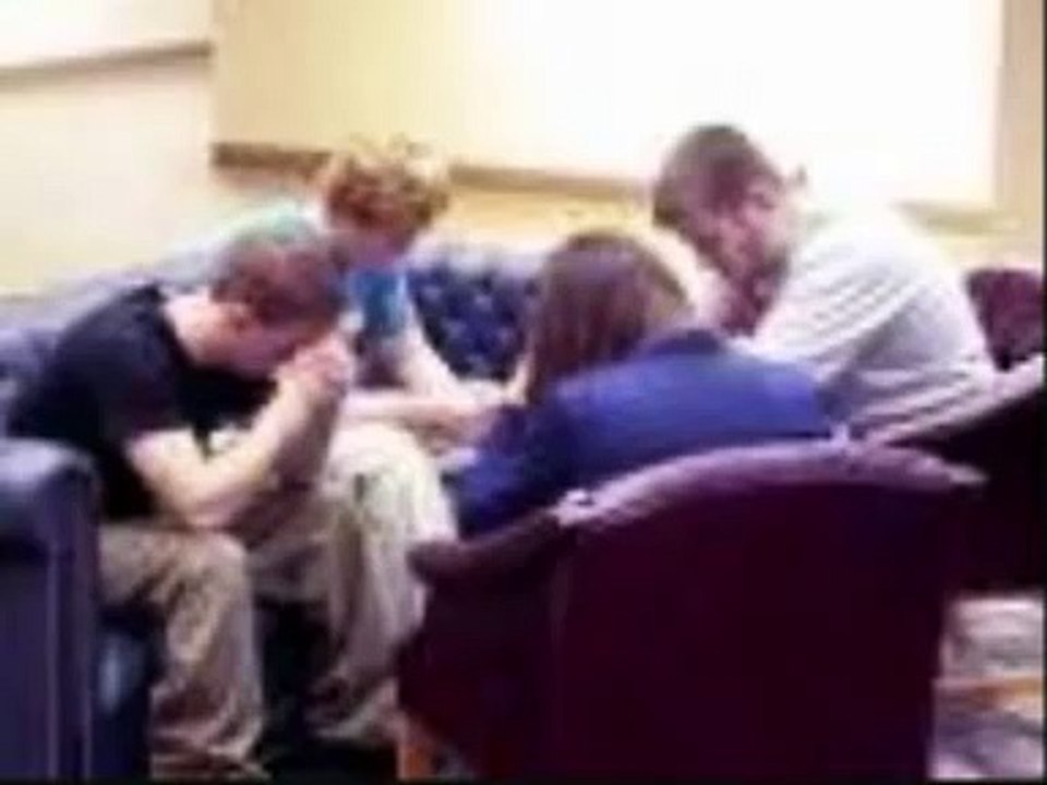 IL EST BON DE LOUER DIEU