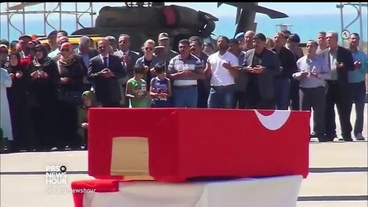 News Wrap: Released from jail, Kim Davis attends rally