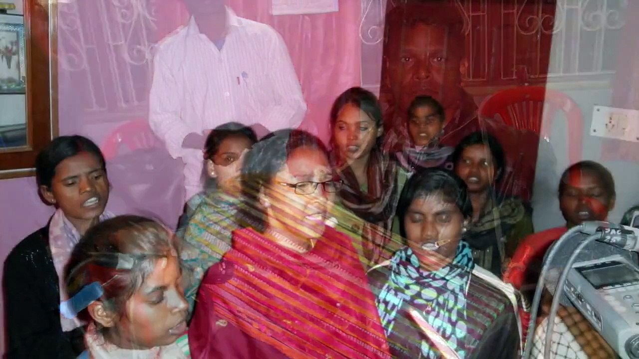 M2 S3 Nagpuri women