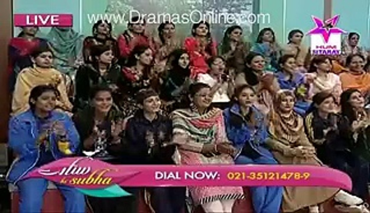 See What Ahmed Shehzad did when Female Fans were Cheering “Selfie Selfie”