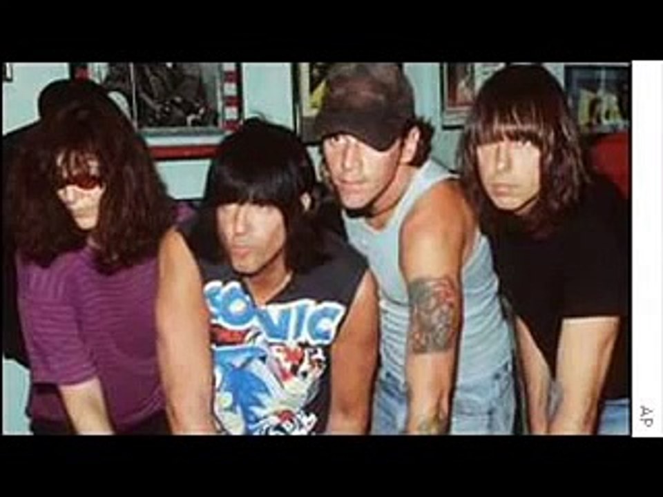 Ramones-The Crusher
