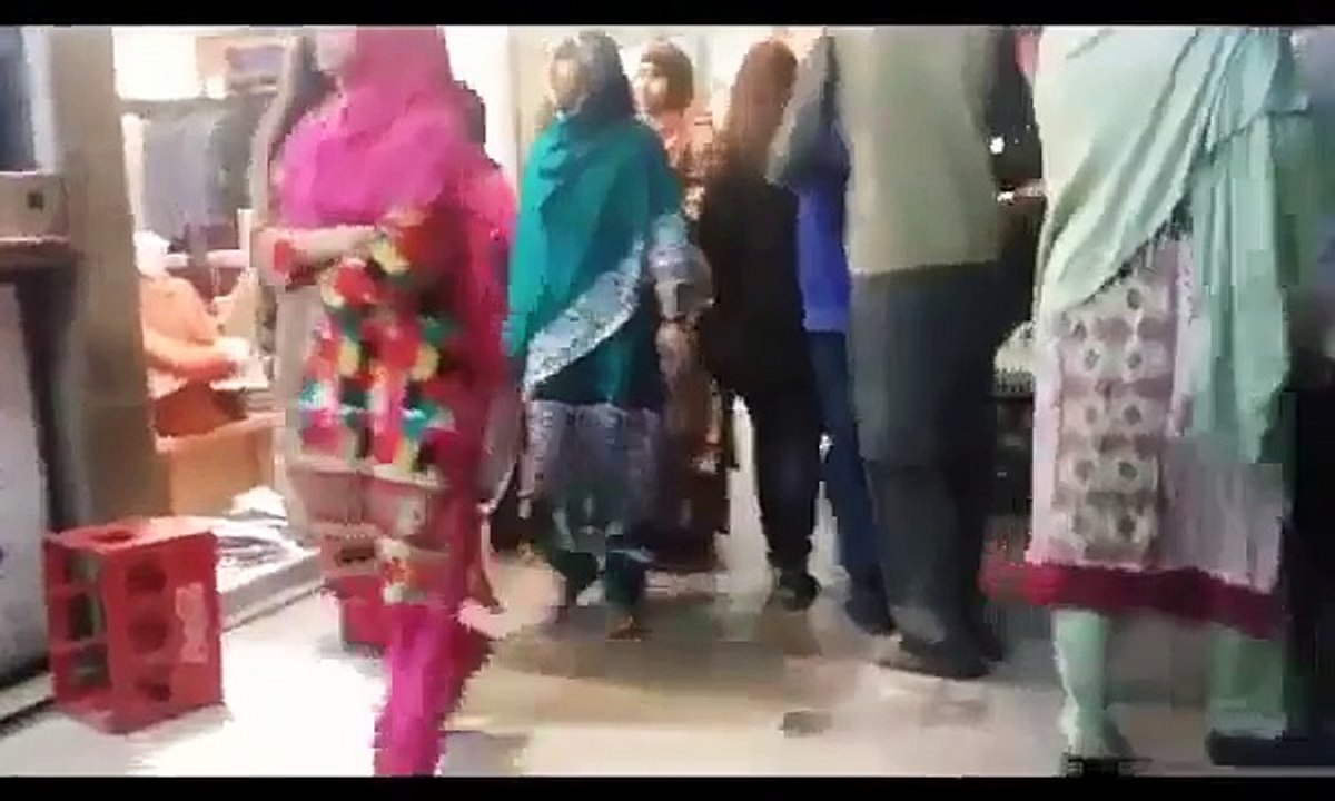 Modern Paki Girls in Fortress Stadium Lahore